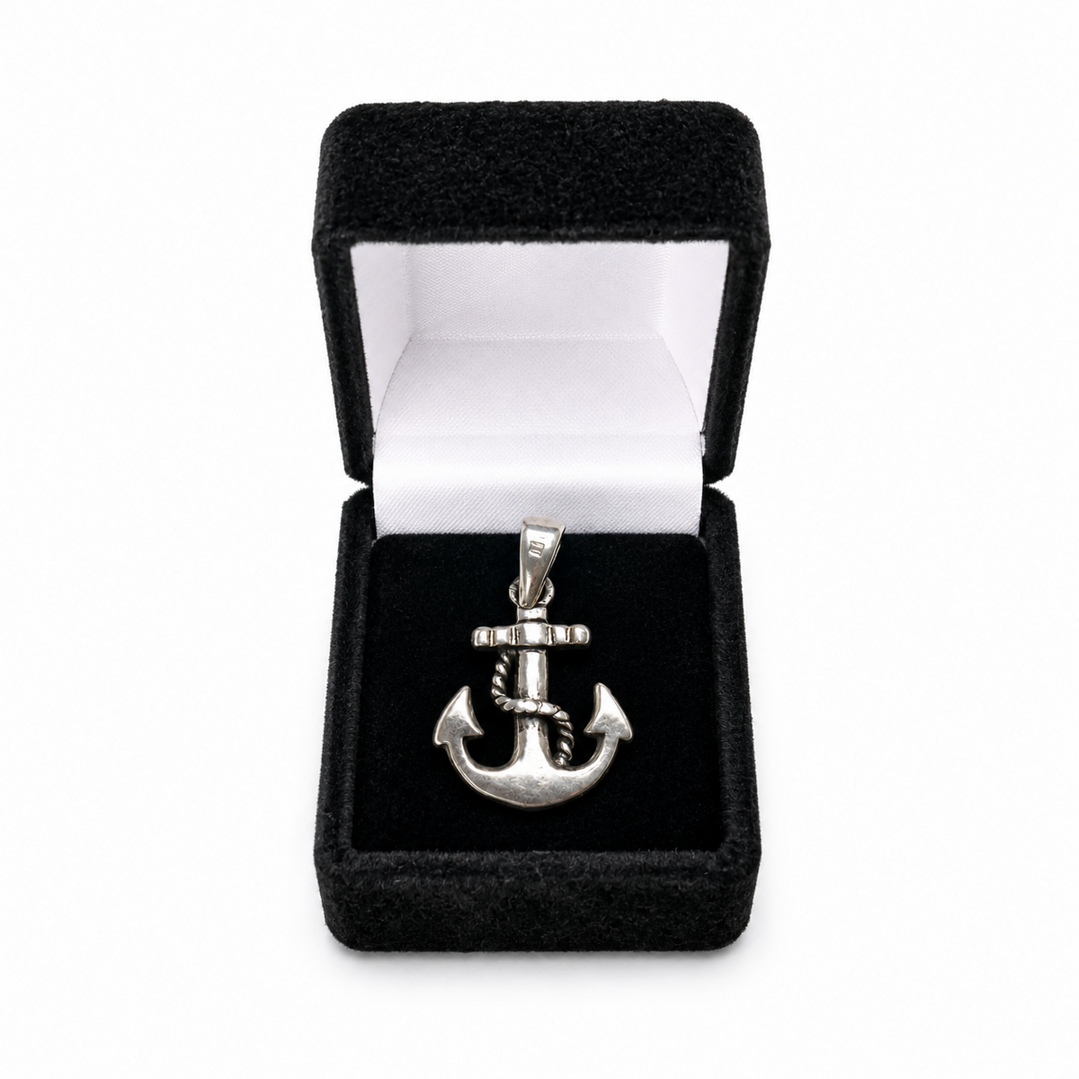 925 Italian silver anchor necklace in black jewelry box